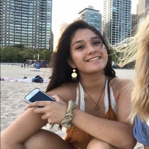 Meet your Posher, Anna